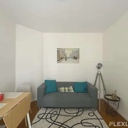Holiday home Flexliving - - *